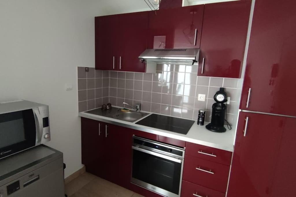 Maison De Ville 600 M Du Marche Ла-Рошель Екстер'єр фото